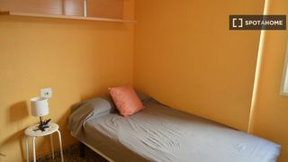 Affitto Appartamento in Aiora. Apartamento de 3 dormitorios en alquiler en aiora, valencia