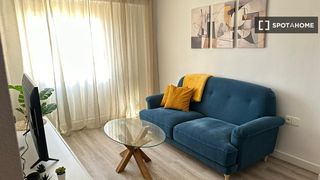 Rent Flat in Barrio Benicalap. Piso de dos habitaciones en alquiler en valencia