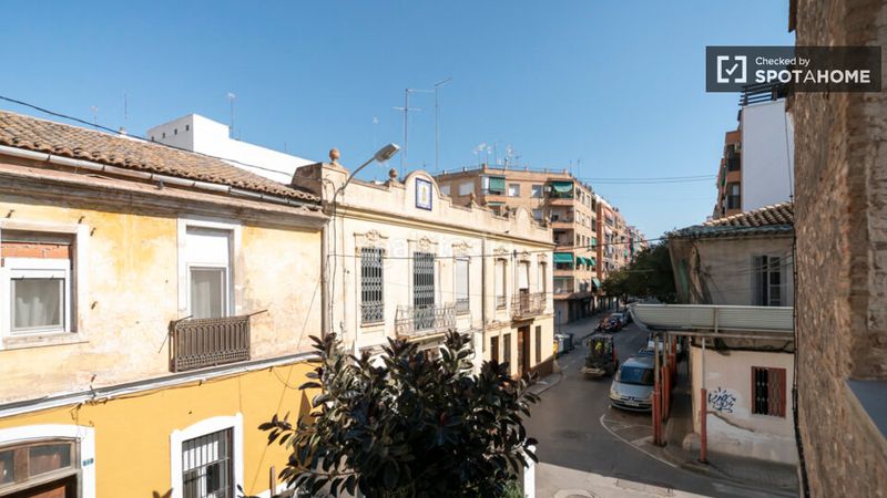 Foto 42b574ed-5da3-401b-815e-526d5d107725. Rent flat with heating in Barrio Benicalap Valencia