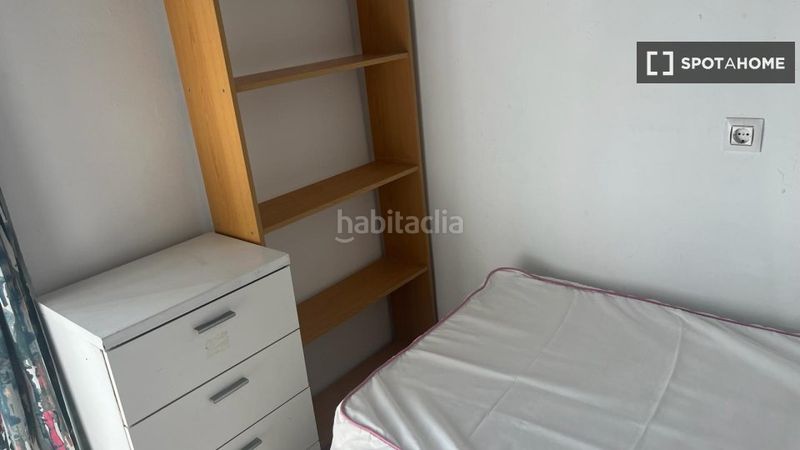 Foto 2a8bb3ba-f5b6-4c37-9b0e-40cc93042262. Lloguer pis amb calefacció a Russafa Valencia