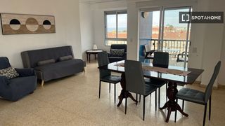 Affitto Appartamento in El Cabanyal-El Canyamelar. Piso en alquiler de 2 habitaciones en cabanyalcanyamelar