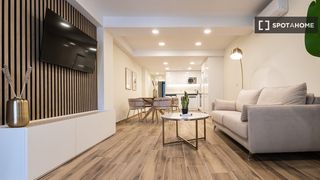 Rent Flat in Ciutat Fallera. Apartamento de 2 dormitorios en alquiler en benicalap, valencia