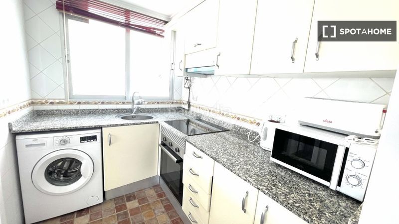 Foto df8f68f9-850e-4fd9-8270-ff3ab316d22e. Rent flat with heating in Aiora Valencia