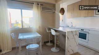 Affitto Appartamento in El Cabanyal-El Canyamelar. Piso en alquiler de 2 habitaciones en cabanyalcanyamelar
