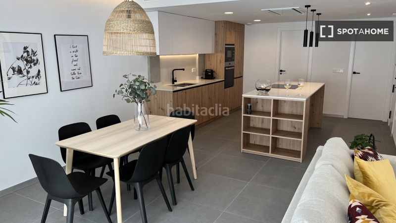 Foto 36734d48-fabe-4a50-80f3-af465ed4d48b. Rent flat with heating in Aiora Valencia
