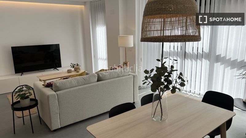 Foto e84df552-6a9b-4c07-aab1-60d347851d71. Rent flat with heating in Aiora Valencia