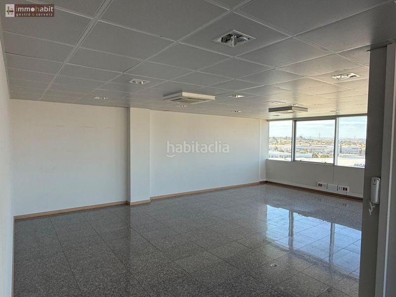 Foto bfd6a5e9-1b5e-4f43-be2a-75c7dedd9a13. Affitto ufficio con riscaldamento in Magraners Lleida