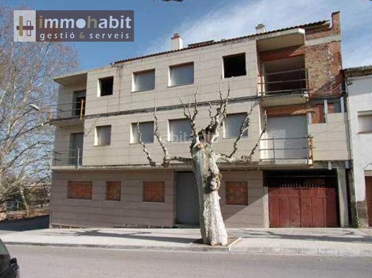 Foto 0cd91e0c-762d-4be8-bff6-52dd60af4408. Edificio in Borges Blanques (Les)
