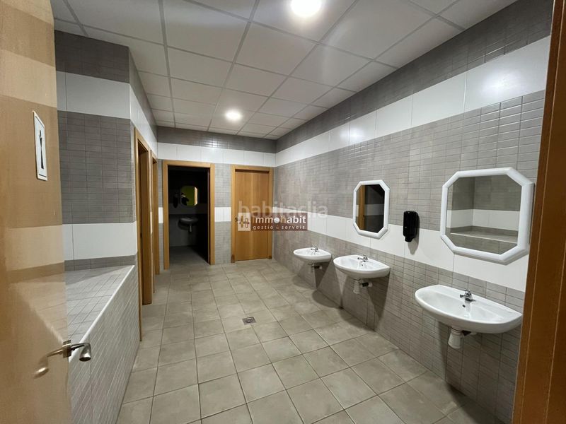 Foto bed67bfc-7abf-4c93-b553-47490e38bef7. Local comercial a Puigverd de Lleida
