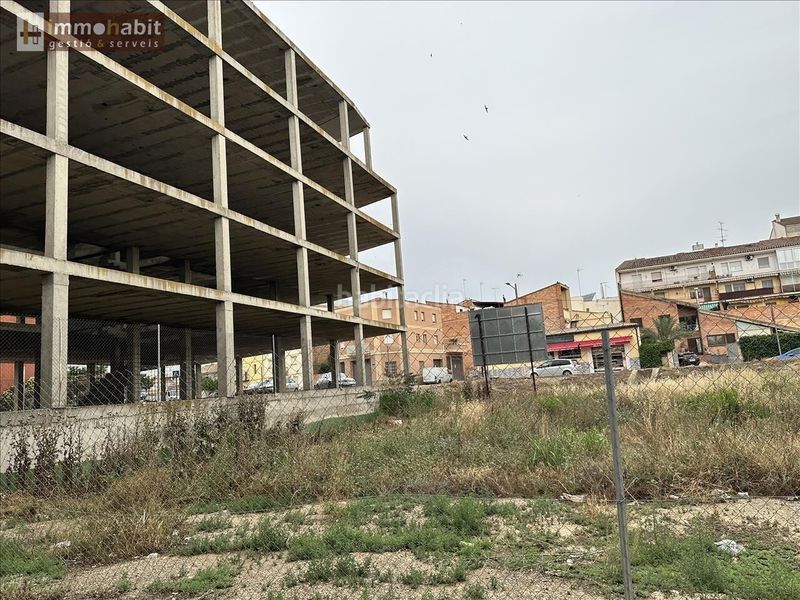 Foto a3a3df34-4402-4128-8f78-00827ca8e166. Edificio in Alcarràs