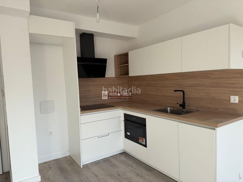 Foto 72f1f88e-0e92-4a18-8719-cd6d75d6a1ca. Flat with heating parking in Pardinyes Lleida