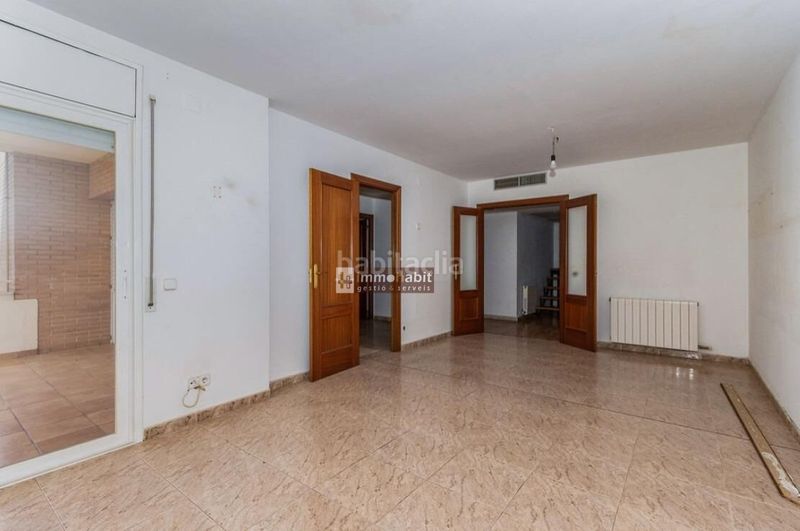 Foto 2366cb4f-d9a2-4167-92b5-405dbf91e05d. Piso la teva nova llar tespera a ! pis de 4 habitacions amb molt espai i possibilitats en Balaguer