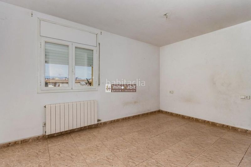 Foto 62185ea7-be85-46f7-b23a-5c25c015dd8b. Piso la teva nova llar tespera a ! pis de 4 habitacions amb molt espai i possibilitats en Balaguer