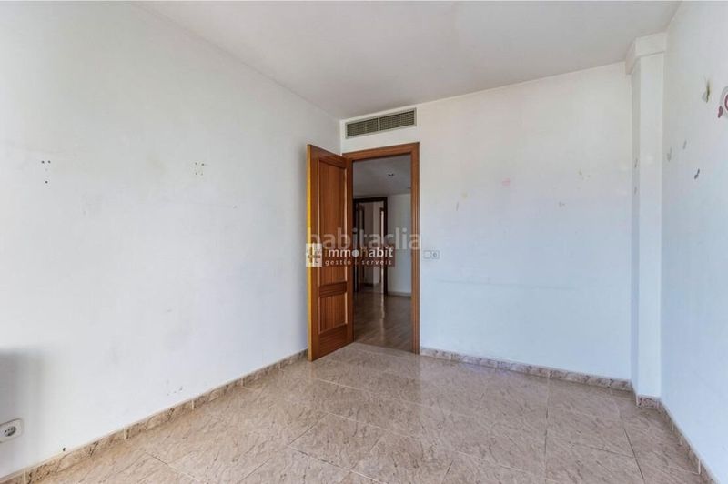 Foto 7b67b033-163b-4aa7-b3fe-83b37a9d1f7e. Piso la teva nova llar tespera a ! pis de 4 habitacions amb molt espai i possibilitats en Balaguer