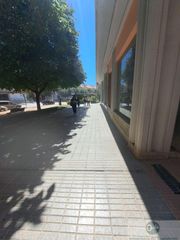 Alquiler Local Comercial en Sutullena. Lorcalocal