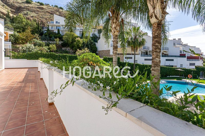 Foto 273c18f5-e671-4bcb-af05-46375b04f21d. Casa adossada amb calefacció aparcament piscina a Málaga