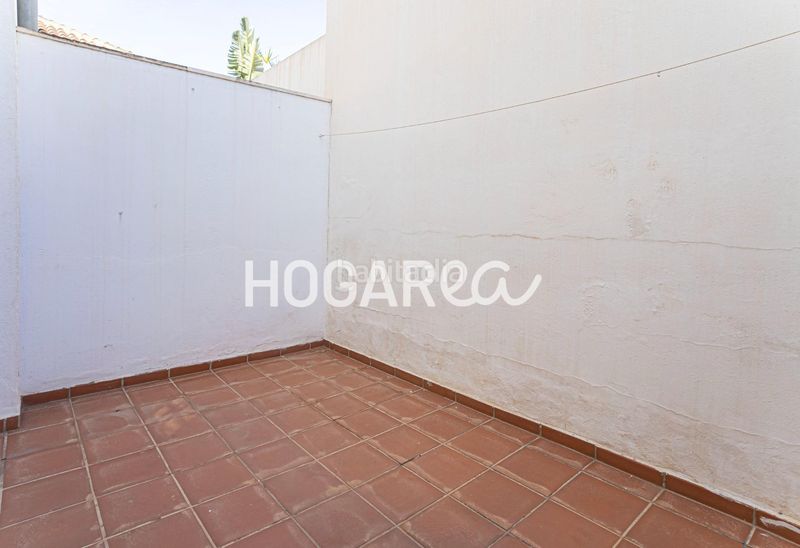 Foto a60a0d84-7453-4bf9-ae3c-1ce0617b2e9b. Casa adossada amb calefacció aparcament piscina a Málaga
