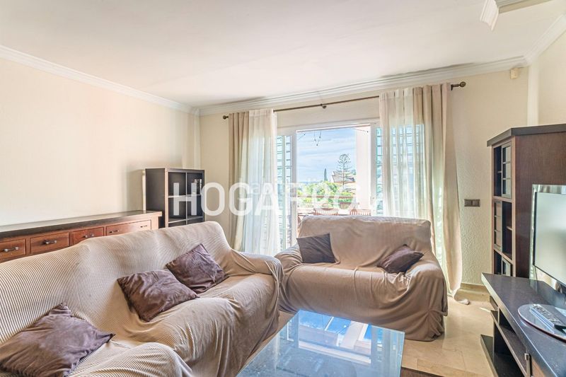 Foto fd343114-5d7a-41e8-81a4-b8efa9909baf. Casa adossada amb calefacció aparcament piscina a Málaga