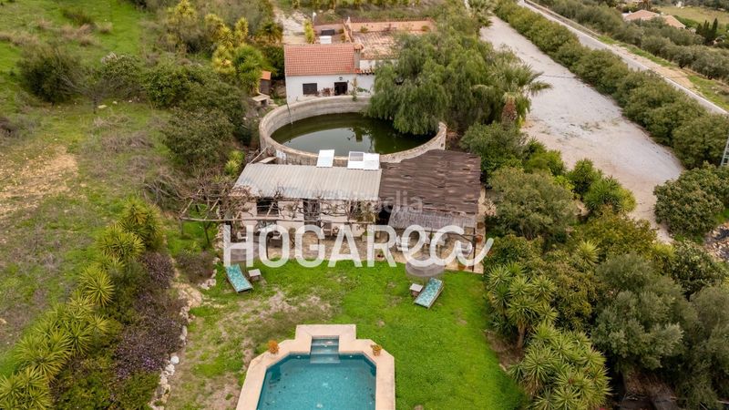 Foto 020e5d8a-8a76-4a59-9444-424071e8f851. Bauernhof mit pool in Alcaucín