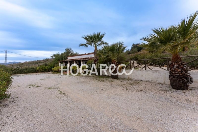 Foto 49b99cf8-3198-40a5-b1a1-ad5b08372d6a. Bauernhof mit pool in Alcaucín