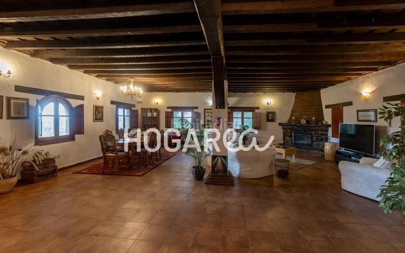 Foto dd699b6b-16c8-4523-ae36-2e64cd32192a. Bauernhof mit pool in Alcaucín