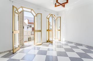 Masia  Calle nueva. Piso en planta primera con 4 habitaciones y 2 baños en alhaurín