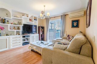 Casa aparellada en Calle de al-�ndalus 27. Pareado en capellania alhaurin de la torre