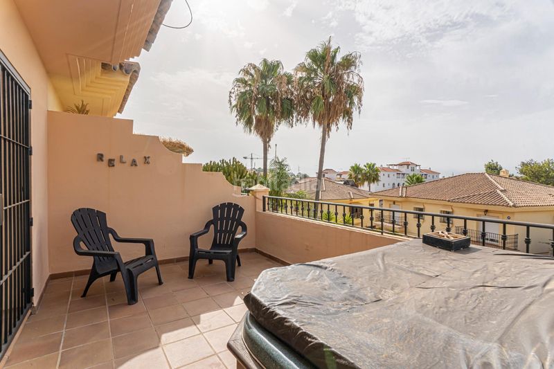 Foto a85cbfdc-ea07-4ad7-9854-c10d7ce333f8. Casa amb aparcament piscina a Riviera del Sol Mijas