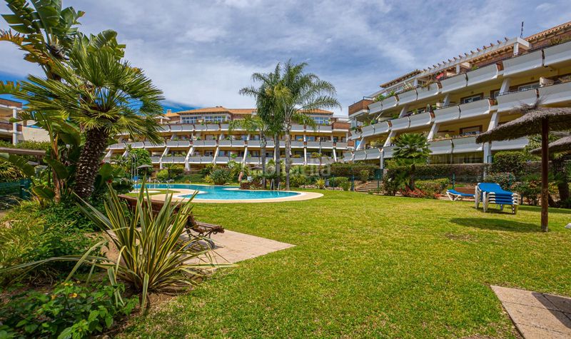 Foto d32e5345-273e-4253-9613-8ef27f56c1c8. Àtic amb aparcament piscina a Riviera del Sol Mijas