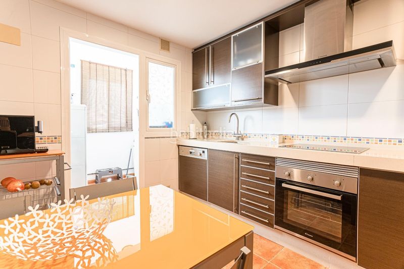Foto cf78ddc7-25c1-4ae2-b1fa-bbbf096b98f4. Etagenwohnung mit pool in La Cala del Moral Rincón de la Victoria