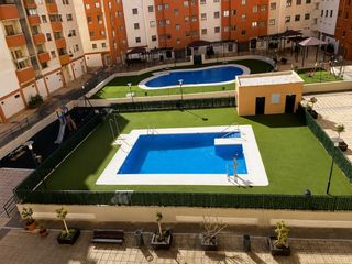Miete Etagenwohnung  Calle la unión mercantil. Amplio apartamento amueblado en zona residencial privilegiada