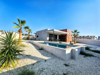 Chalet en Calle amapola 7. Chalet de nueva construcci�n terminado