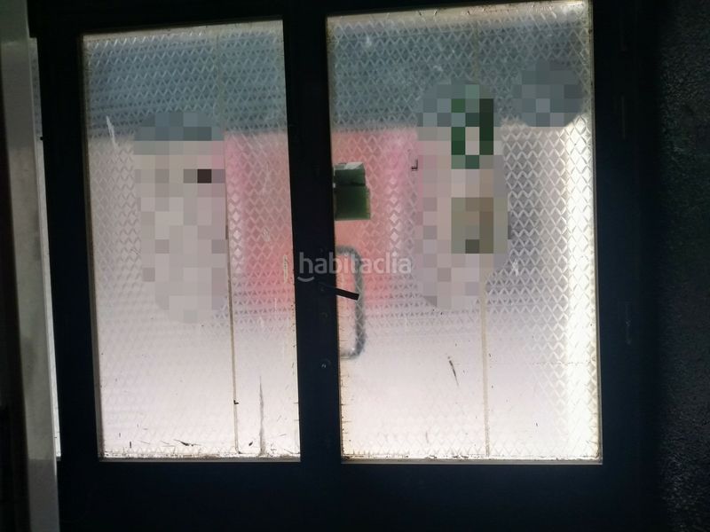 Foto c0a1bede-ae31-4b79-8894-ffa2c81139ba. Local comercial a Raval Barcelona