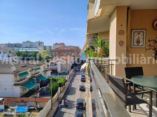 Attique  Carrer del pintor mir. Atico con solarium