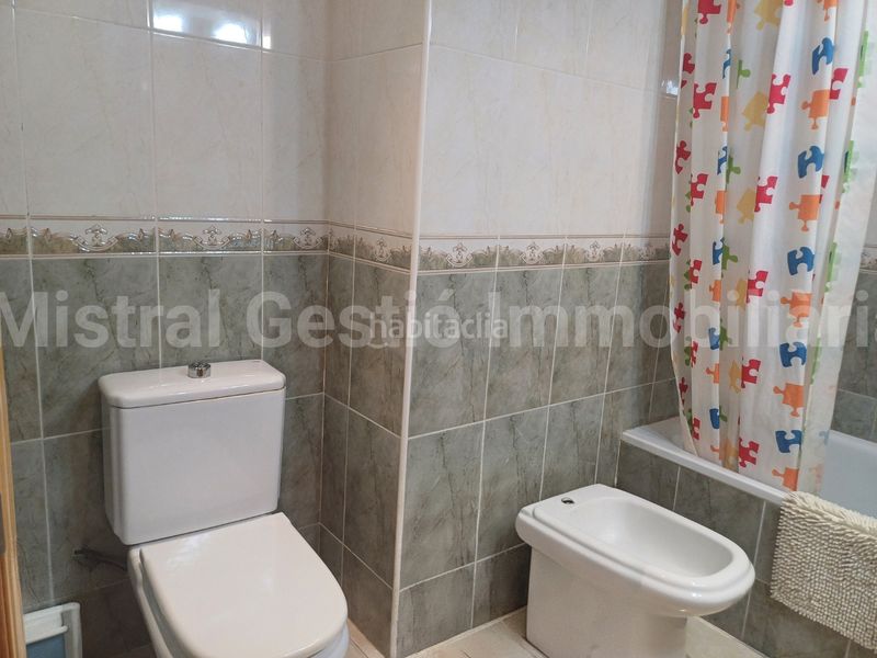 Foto d38cad28-5bd3-4e93-a45d-cfe916b3d94f. Àtic amb aparcament piscina a Calafell platja Calafell