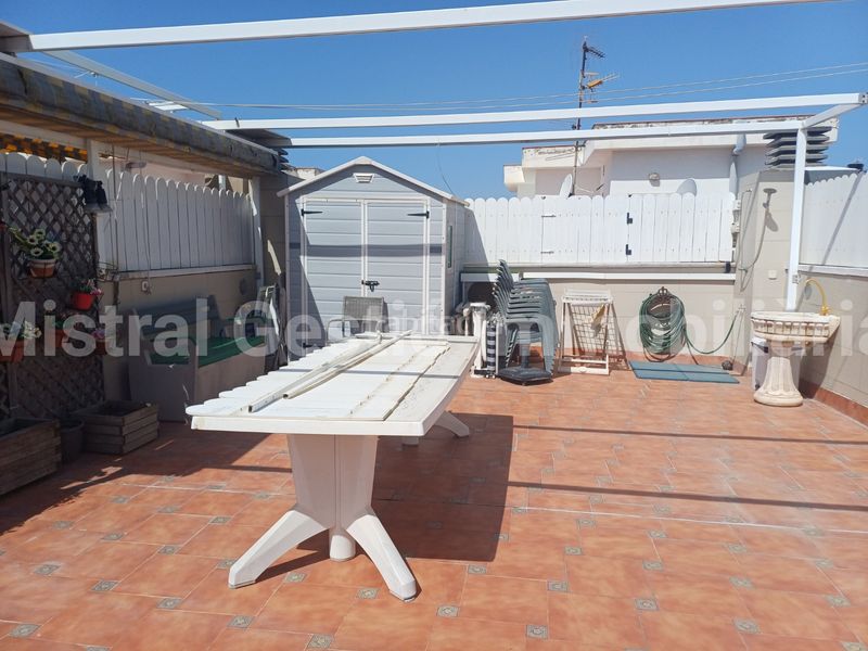 Foto ff361cad-46e7-4889-bbcb-682d6b58a057. Àtic amb aparcament piscina a Calafell platja Calafell
