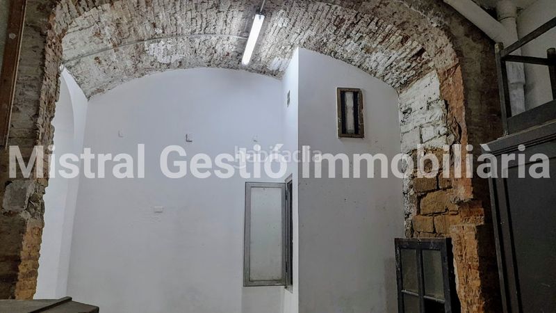 Foto cab15102-adc3-49e7-bf42-7e967bc8ae46. Local comercial a Gòtic Barcelona