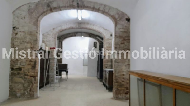Foto fa98c10b-16e4-40aa-84bf-964b31c6f569. Local comercial a Gòtic Barcelona