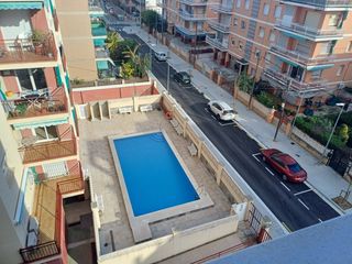 Piso  Carrer emigdio rodríguez pita. Vistas y piscina comunitaria