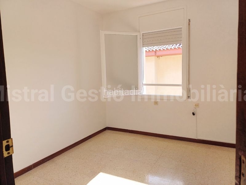 Foto 7315637c-add1-41f0-8e40-19efd279b77f. Pis amb piscina a Segur de Calafell nucli urbà Segur de Calafell