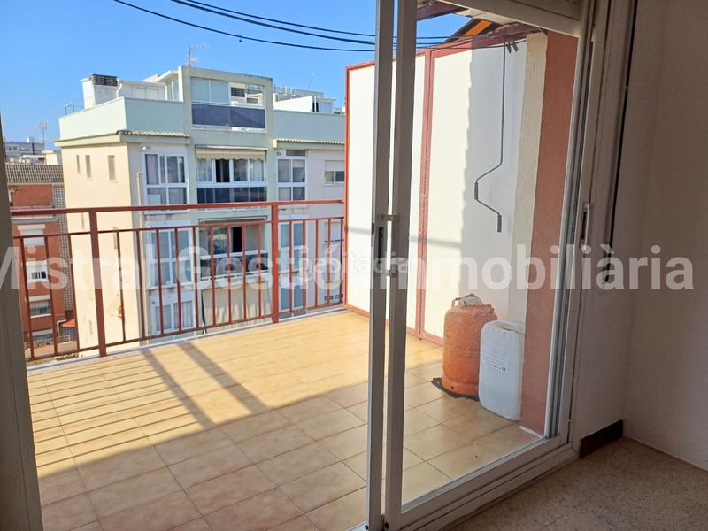 Foto 7bdee8db-8373-4138-af9e-c7a657a99326. Pis amb piscina a Segur de Calafell nucli urbà Segur de Calafell