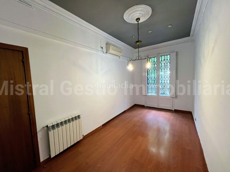Foto 5dbe3c66-3a9d-4281-9338-8e6cea1e30af. Lloguer pis amb calefacció a L´Antiga Esquerra de l´Eixample Barcelona