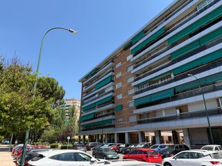 Pis a Calle mariano garcía abril 4. Huerta del rey 1 fase reformado