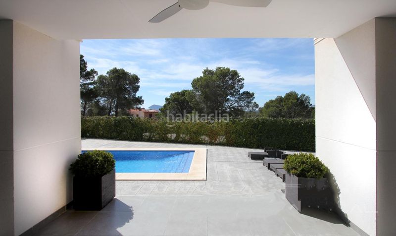 Foto c6872a4c-00d1-4a67-ba80-1a312cdfa807. Lloguer casa adossada amb calefacció aparcament piscina a Altea