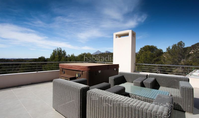 Foto d6b3c1d0-b766-42d0-b639-6bbc89c56109. Lloguer casa adossada amb calefacció aparcament piscina a Altea