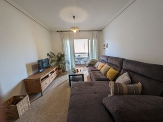Rent Flat in Norte. Piso en san vicente del raspeig en avenida ancha de castelar