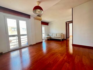 Rent Flat in Ensanche-Diputación. Piso exterior con vistas al castillo en ensanche-diputación, ali