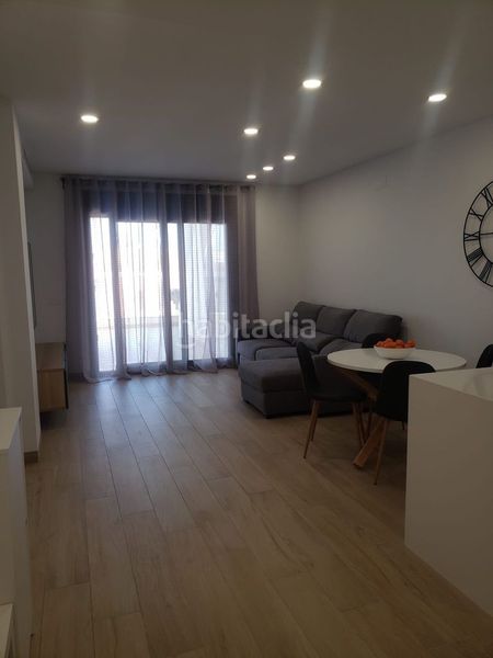 Foto 5ad74063-fae7-446a-ae13-001af98286a5. Rent duplex with heating parking pool in balcón de Finestrat-terra marina Finestrat
