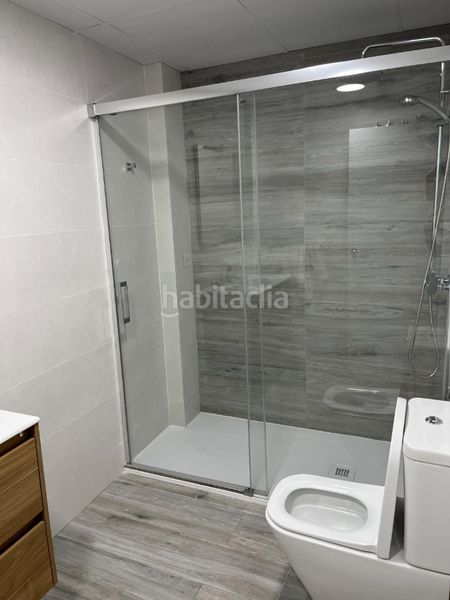 Foto f5f2c80f-4b49-43e5-a3ad-21bca51e996a. Rent flat with heating in Campello Pueblo Campello (el)