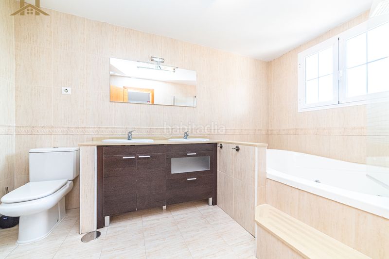 Foto faa84028-2228-4ea3-86c2-2a3df6bb7362. Xalet a calle isla 4 a señorío de Illescas Illescas